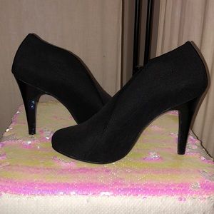 Antonio Melani black heels
